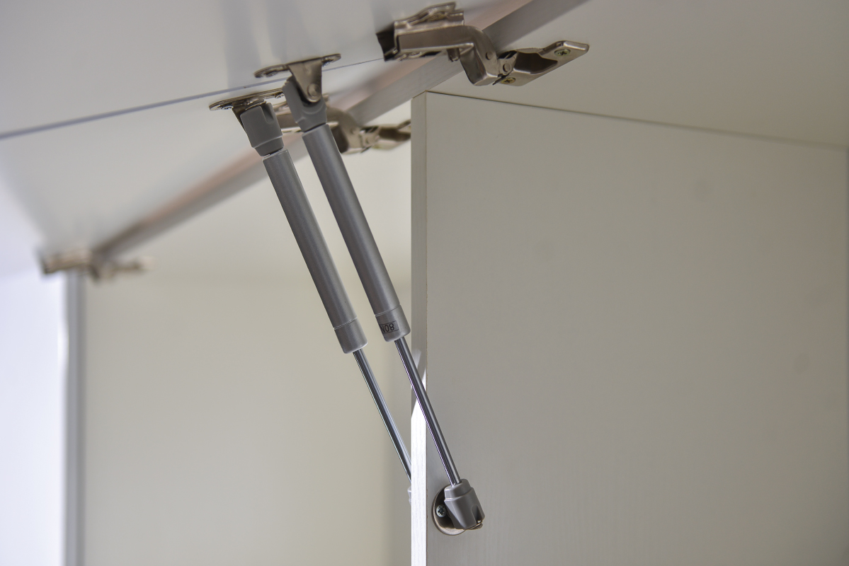 Румба 03.272 Шкаф комбинированный, цвет белый/белый глянец, ШхГхВ 218,8х38,4х195 см., ниша для тв 130х38х87 см.